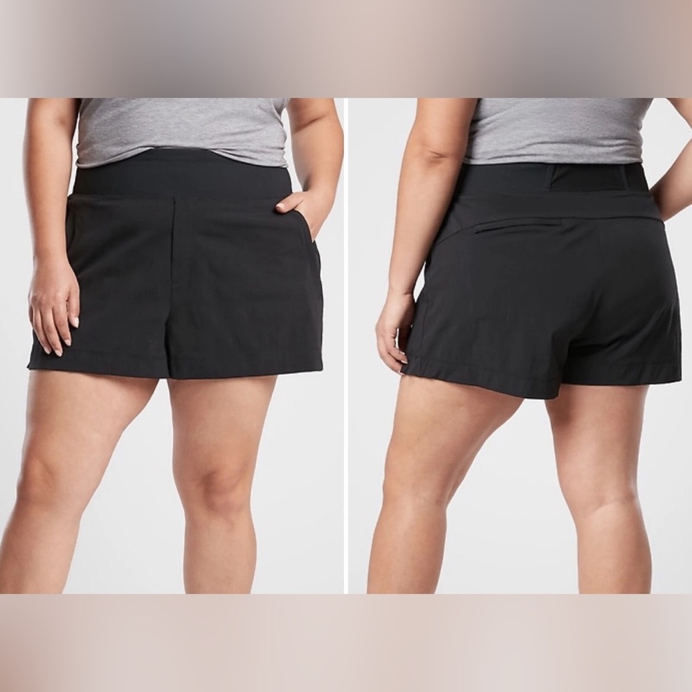 NWT Athleta Trekkie North Short.Black  Size 20
